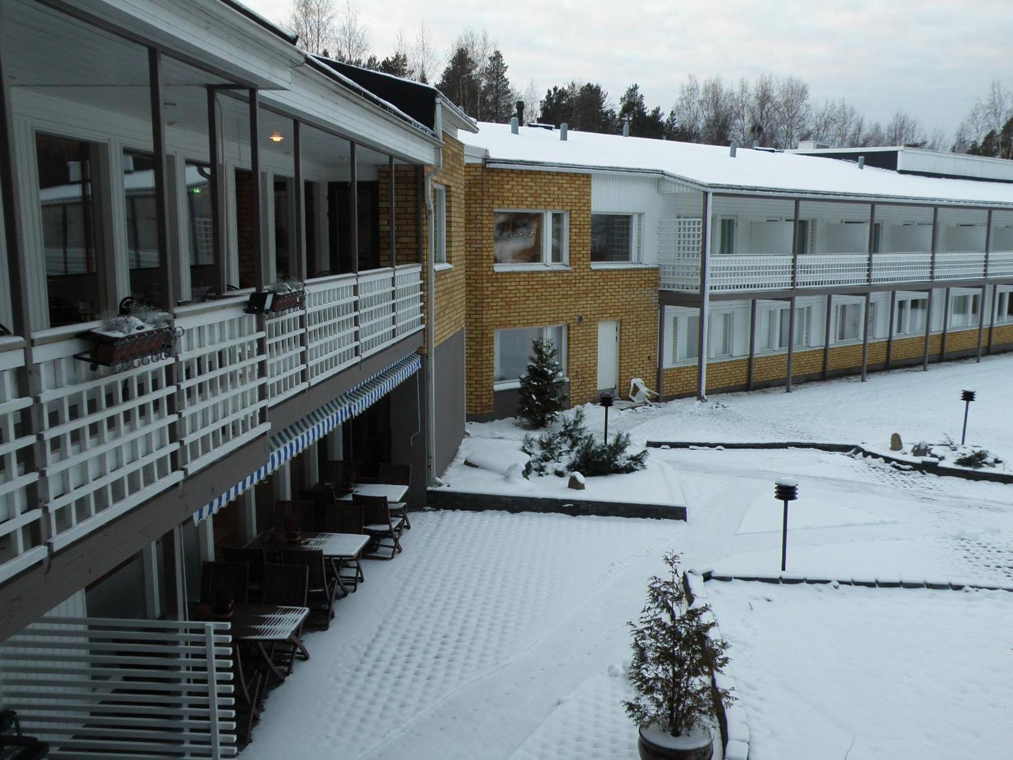 Finlandia Hotel Airport Oulu ケンペレ エクステリア 写真